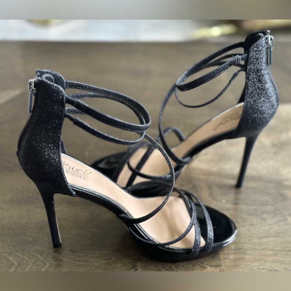 New Badgley Mischka Florencia Strappy Ankle Heel strap in black glitter Size 9